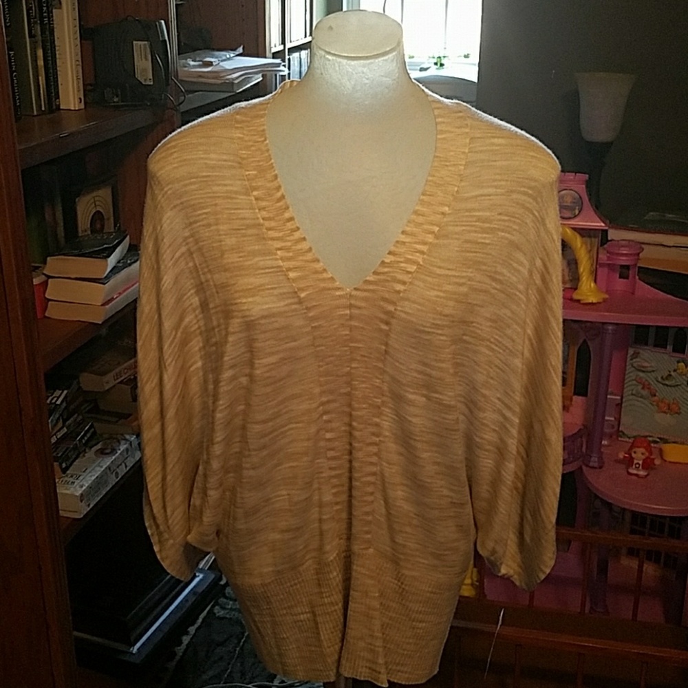 One A Batwing Top XL NWT
